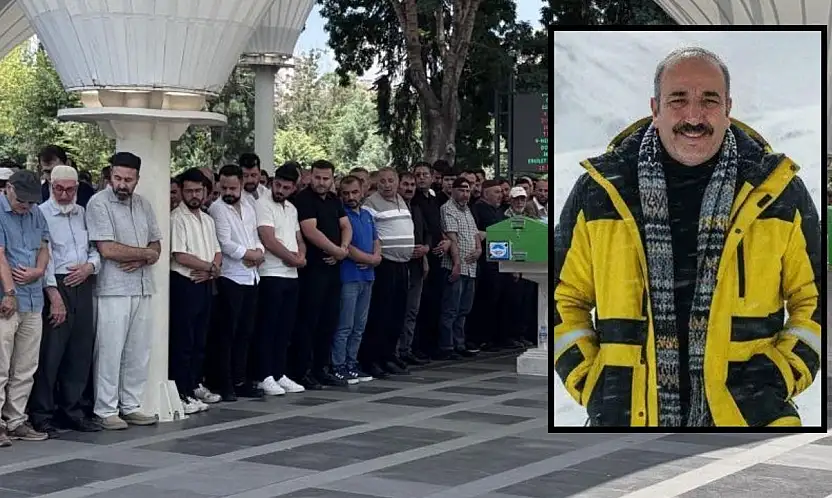 Konya yolundaki feci kazada ölen aile son yolculuğuna uğurlandı
