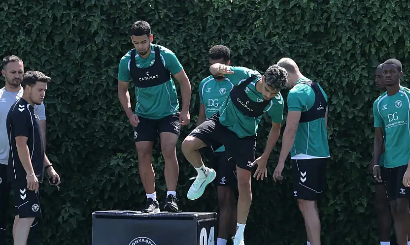 Konyaspor'da Dwomoh kararı