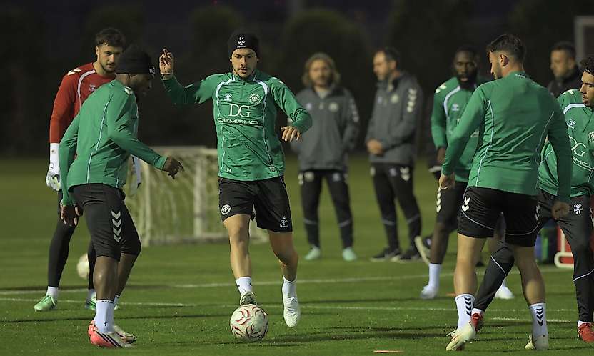 Konyaspor, Gençler'e hazırlanıyor