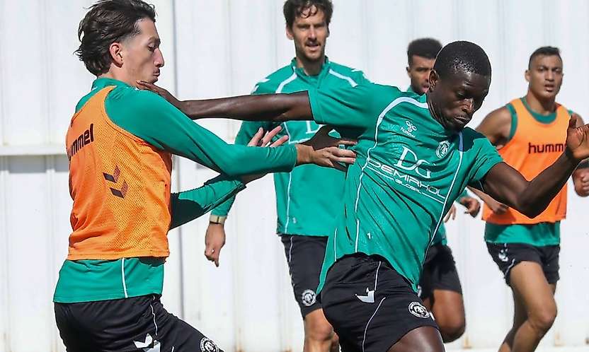Konyaspor, Gençlerbirliği'ne bileniyor