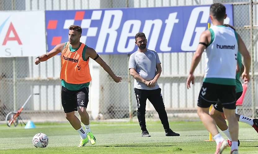Konyaspor topbaşı yaptı! Gözler Trabzon'da
