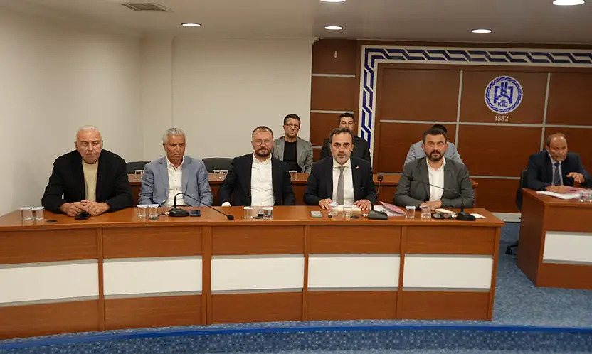 Öztürk: Ekonomi programı güncellenmeli