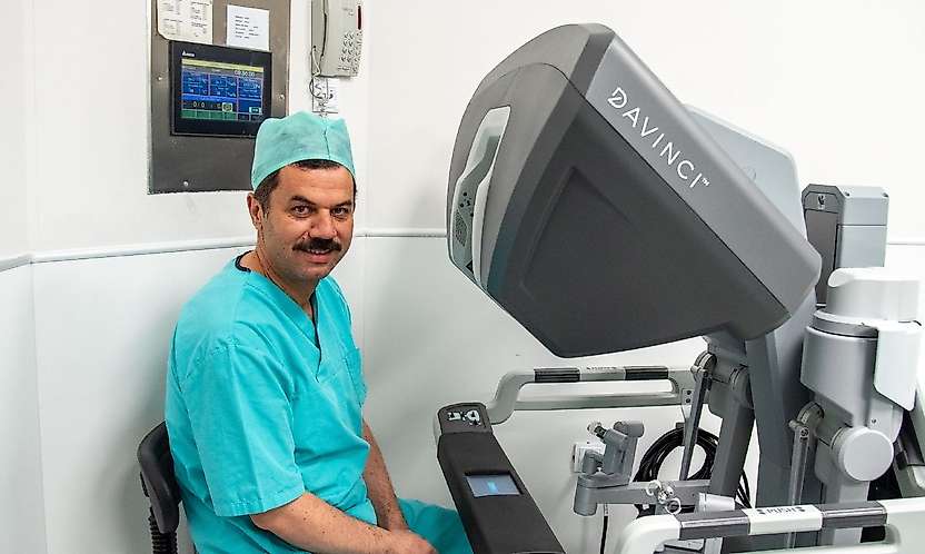 Selçuk Tıp'ta robotik cerrahide ücret açıklaması