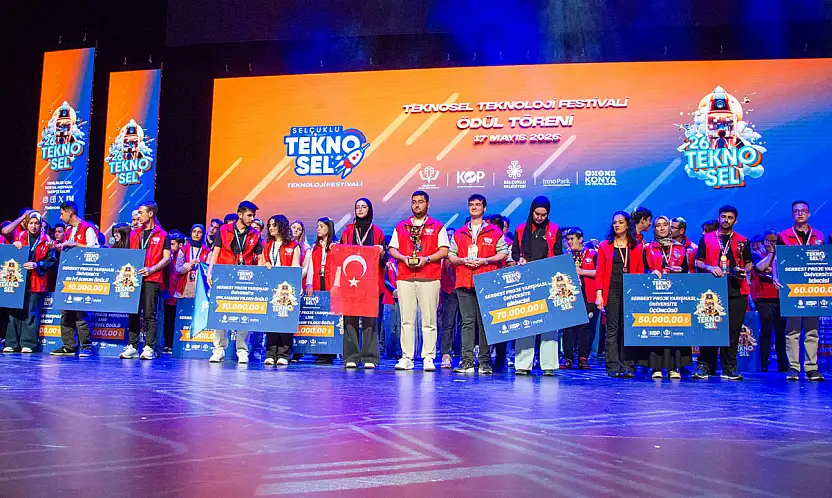 Selçuk Üniversitesi'nde TEKNOSEL'de ödülleri topladı