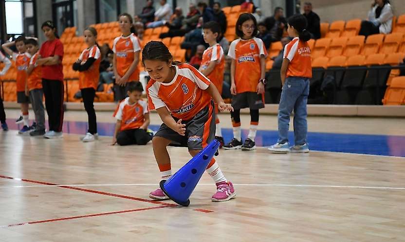 Selçuklu'da kış spor okulları kapılarını açtı