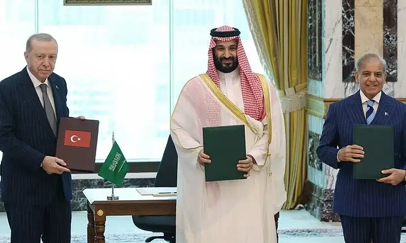 Türkiye, Suudi Arabistan ve Pakistan Ortak Savunma Anlaşması imzaladı