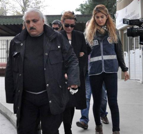 deniz-seki-cezaevinde-evlenecek-7