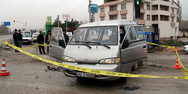 kamyon-minibuse-carpti-1-olu-5-yarali-3