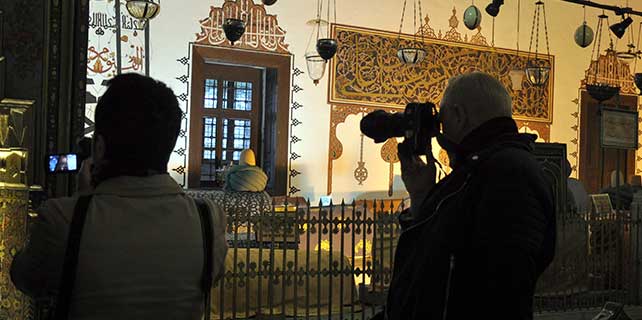 yabanci-gazeteciler-mevlana-icin-konyada-2