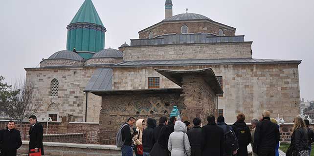 yabanci-gazeteciler-mevlana-icin-konyada-3