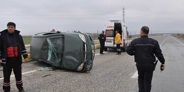 seydisehirde-trafik-kazasi-1-yarali