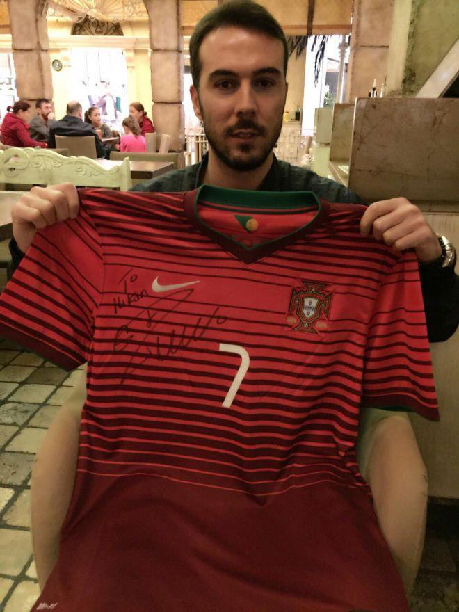 ronaldo-formasini-turkiyede-bakin-kime-gonderdi-2