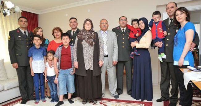 tskdan-4-oglu-da-asker-olan-anneye-surpriz-2