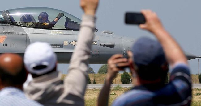 turk-hava-kuvvetlerinden-govde-gosterisi-foto-galeri-29