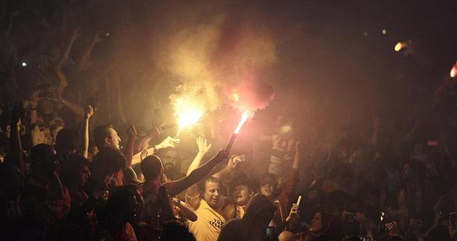 arenayi-yiktilar-galatasaray-kupasina-kavustu-foto-galeri-14