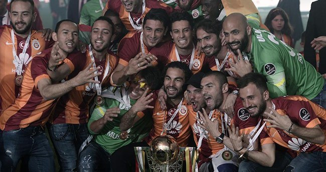 arenayi-yiktilar-galatasaray-kupasina-kavustu-foto-galeri-25