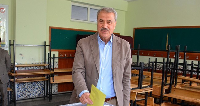 ak-parti-vekil-adaylari-oylarini-kullandi-4