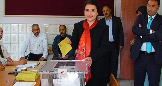 ak-parti-vekil-adaylari-oylarini-kullandi
