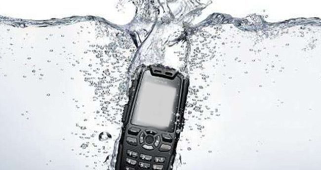 suya-dusen-telefon-nasil-kurtarilir-2