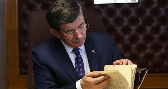 davutoglu-mevlan-muzesini-ziyaret-etti-5