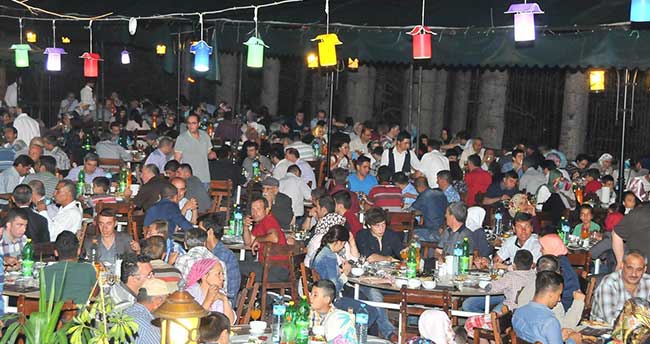 baskan-akkayadan-belediye-personeline-iftar-1