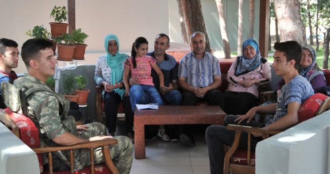 genelkurmaydan-mehmetcike-bayram-surprizi-3
