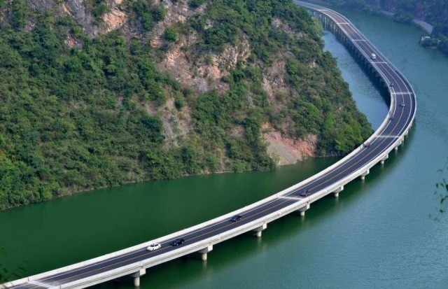 dunyada-hayran-birakan-yollar (9)