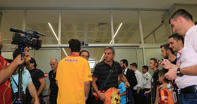 iste-galatasarayin-konya-kafilesi-2