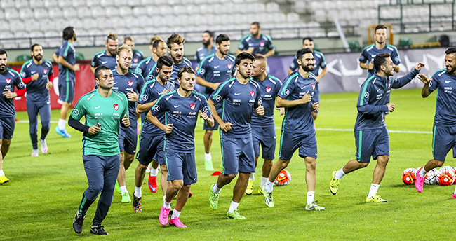 fatih-terim-4-maci-da-kazanip-finallere-gitmek-istiyoruz-2