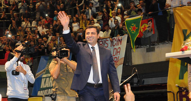 hdp-es-genel-baskani-demirtas-almanyada-konustu-2
