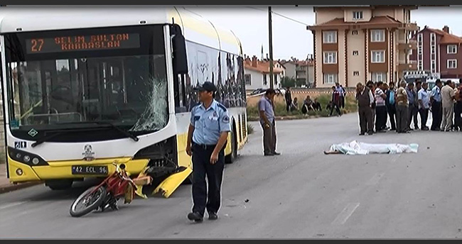 konyada-belediye-otobusu-motosiklete-carpti-2-olu-4