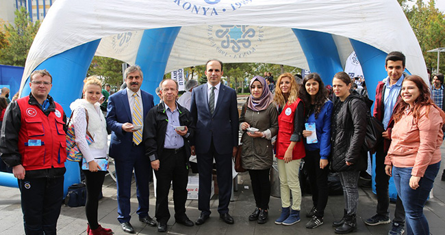 baskan-altaydan-ogrencilere-asure-ikrami-2