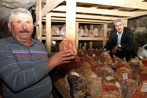 turk-rokforu-lezzetini-magaradan-aliyor-12