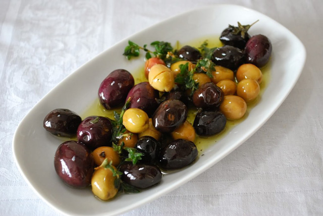 zeytin-cekirdegini-yutun-2