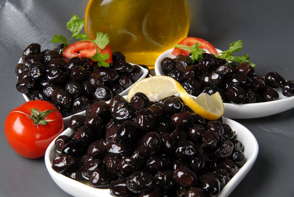 zeytin-cekirdegini-yutun-10