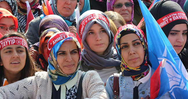 basbakan-davutoglu-konyada-30-ekim-12
