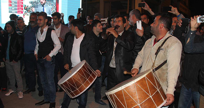 cankirida-secim-sonuclari-coskuyla-kutlandi-2