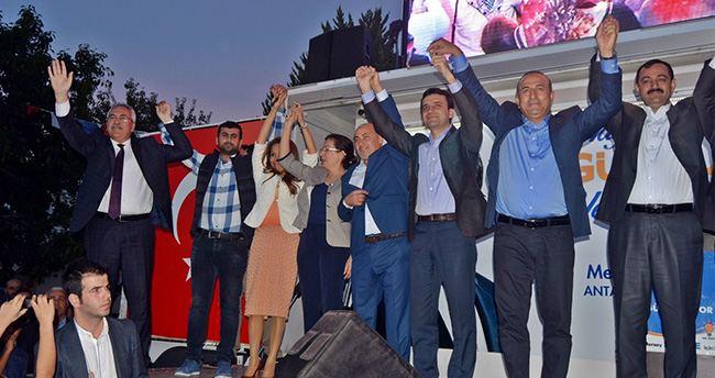 ak-parti-dunya-siyaset-tarihinde-bir-ilki-gerceklestirdi-2