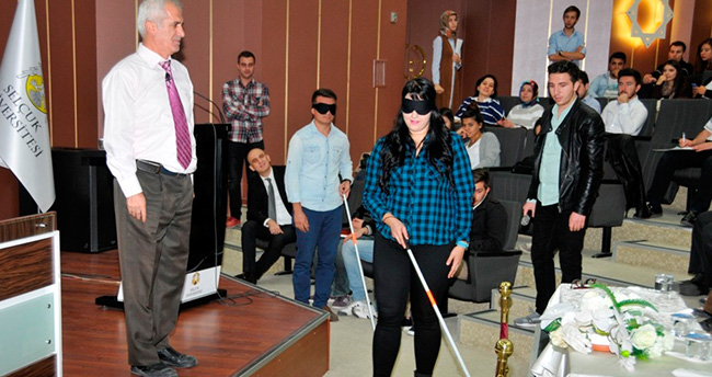 su-turizm-fakultesinden-engelliler-ve-turizm-soyleyisi-2