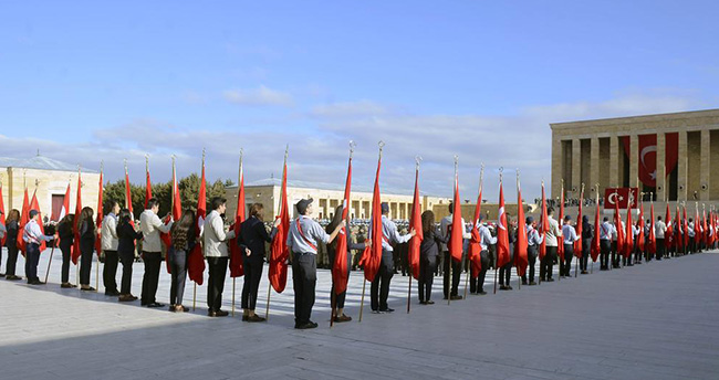 vatandaslar-anitkabire-akin-etti-foto-galeri-25