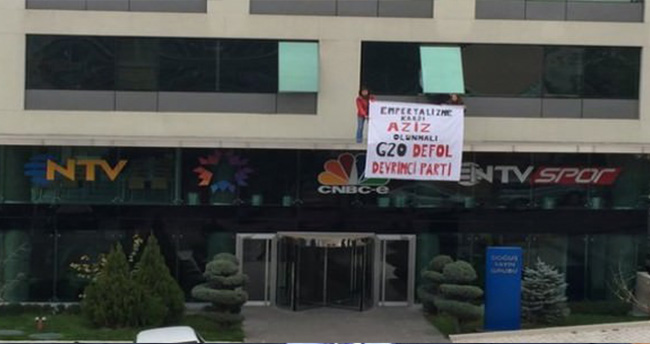 g20-protesto-icin-kanali-bastilar-2
