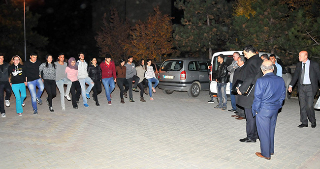baskan-akkaya-universiteli-genclerle-bulustu-3