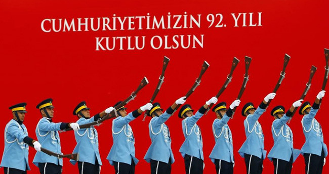 anadolu-ajansi-objektiflerinden-2015in-en-iyi-fotograflari-77