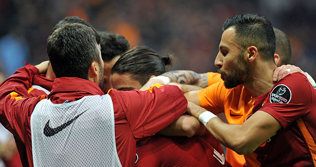 galatasaray-evinde-kukredi-2
