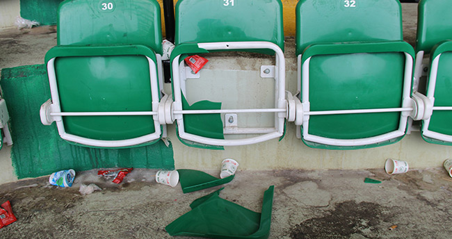 antalyaspor-taraftari-stadi-ne-hale-getirdi-3