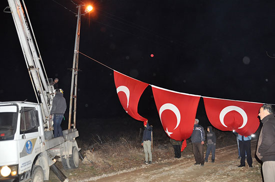 konyali-sehit-askerin-babaevinde-yas-tutuluyor-1