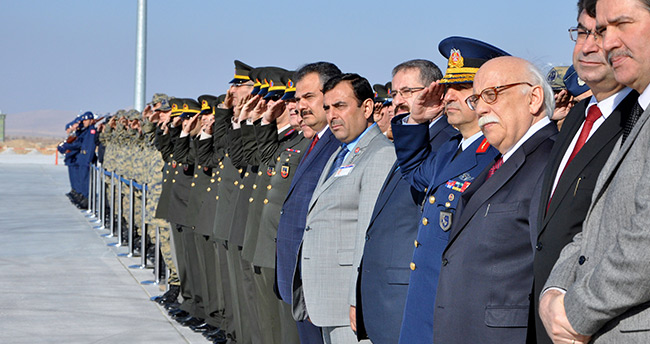 konyali-sehit-yuzbasi-fatih-yasar-topraga-verildi-16