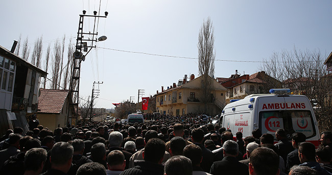 sehit-mustafa-cetin-son-yolculuguna-ugurlandi-foto-galeri-5