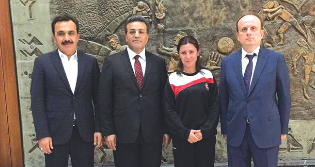genclik-spor-bakanligi-mustesari-faruk-ozcelik-ile-roportaj