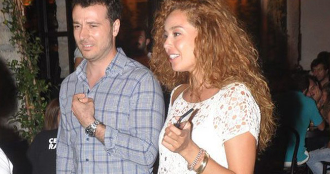 azra-akin-sevgilisi-ile-el-ele-goruntulendi